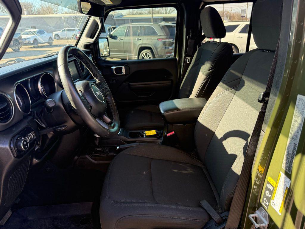 used 2022 Jeep Gladiator car, priced at $34,595