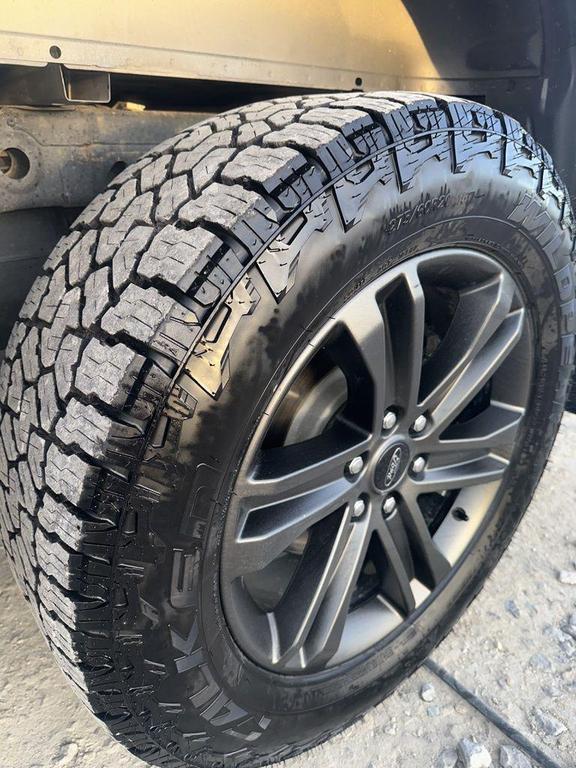 used 2021 Ford F-150 car, priced at $35,995