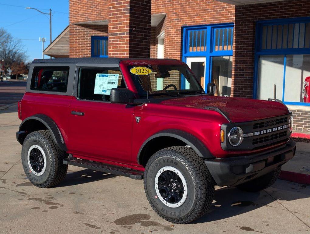 new 2025 Ford Bronco car, priced at $47,761