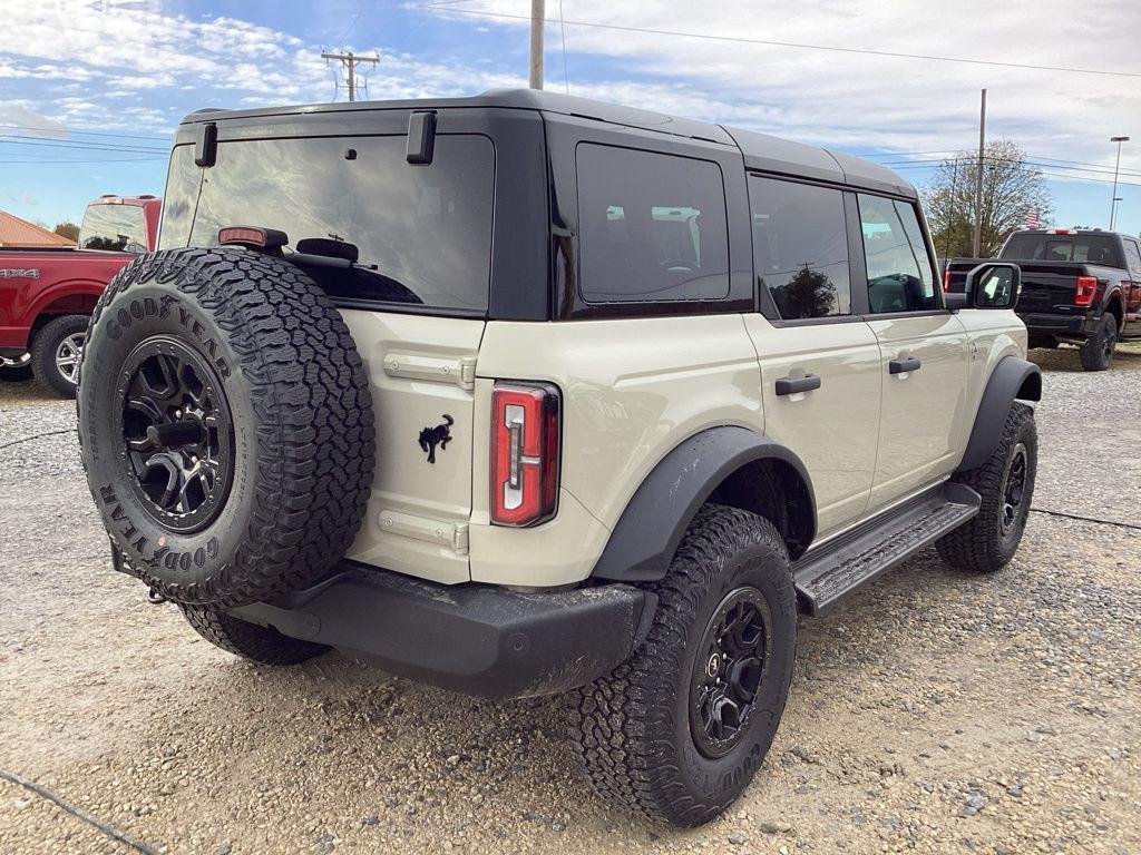 new 2025 Ford Bronco car, priced at $59,992