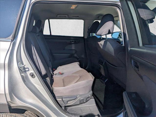 used 2025 Toyota Highlander car, priced at $35,481