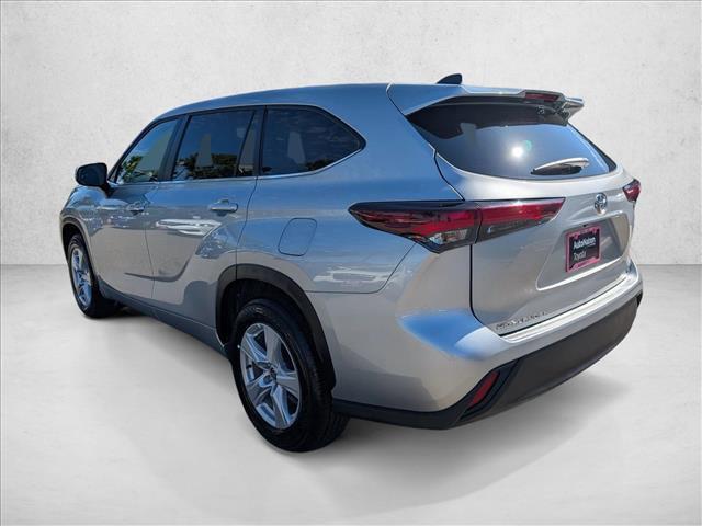 used 2025 Toyota Highlander car, priced at $35,481