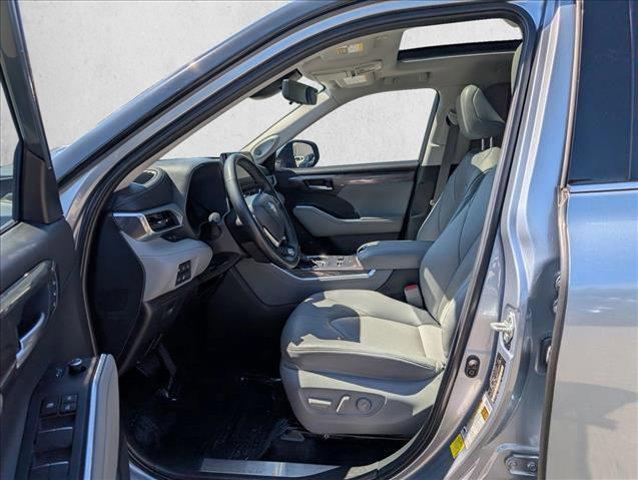 used 2024 Toyota Highlander Hybrid car, priced at $49,241