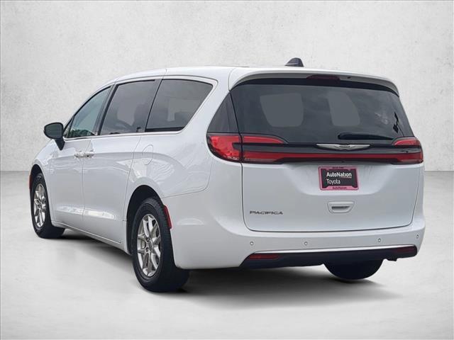 used 2023 Chrysler Pacifica car, priced at $15,971