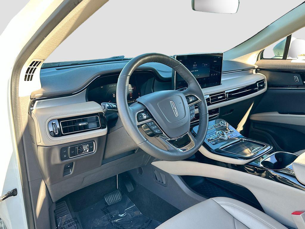used 2023 Lincoln Nautilus car, priced at $27,250