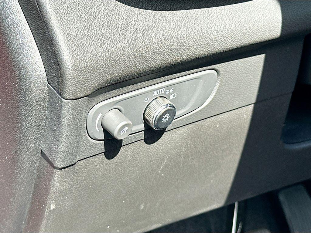 used 2023 Buick Envision car, priced at $23,750