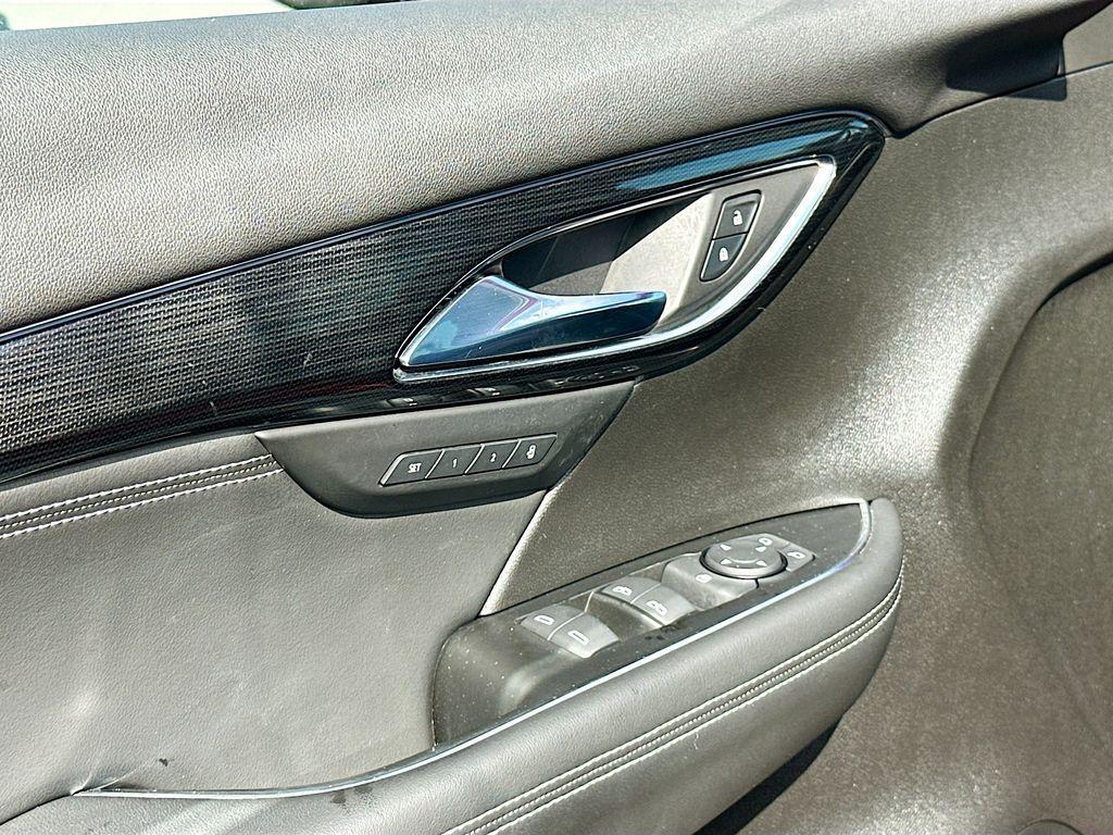 used 2023 Buick Envision car, priced at $23,750