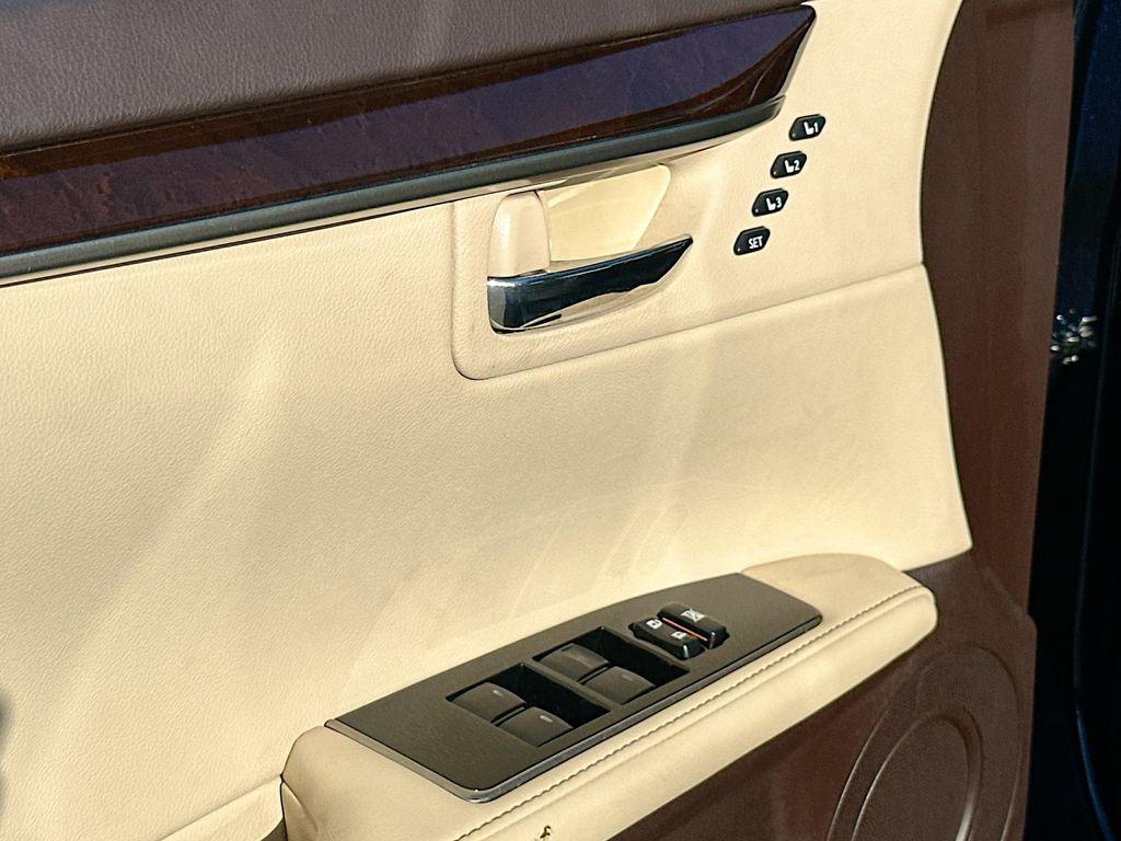 used 2016 Lexus ES 350 car, priced at $16,250