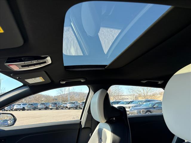 new 2025 Kia K4 car, priced at $28,121