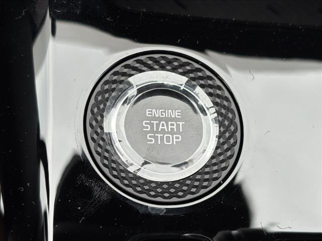 new 2025 Kia Niro car, priced at $28,364