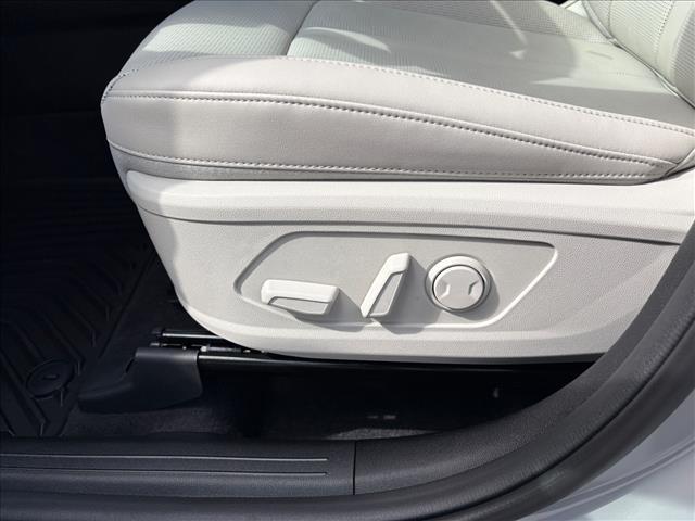 new 2026 Kia Sorento car, priced at $45,795