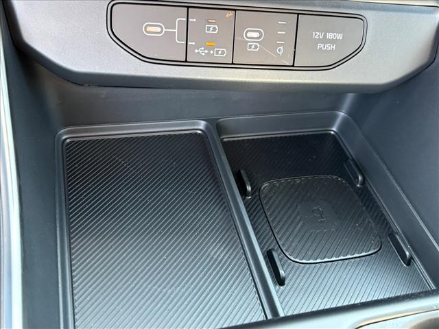 new 2026 Kia Carnival car, priced at $51,556