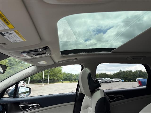 new 2025 Kia Sportage Hybrid car, priced at $33,915