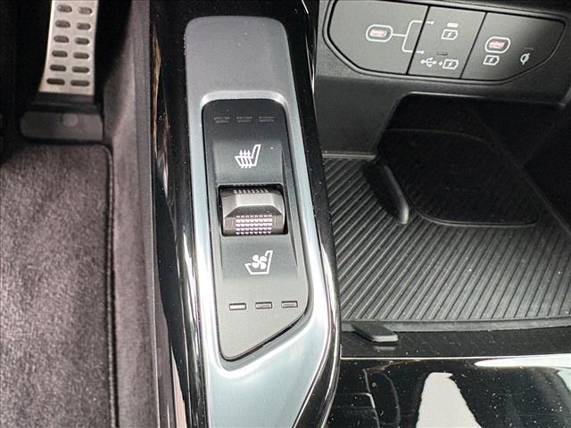 used 2025 Kia Sorento car, priced at $49,860