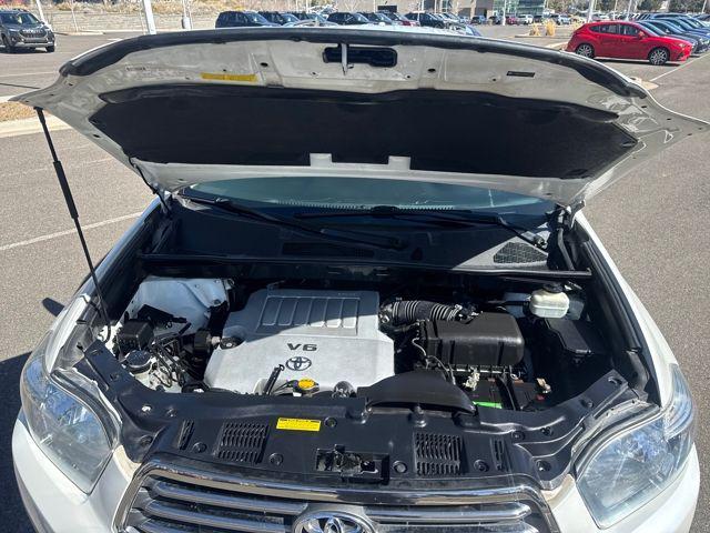 used 2010 Toyota Highlander car, priced at $10,990