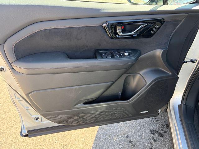 new 2026 Subaru Forester car, priced at $40,083