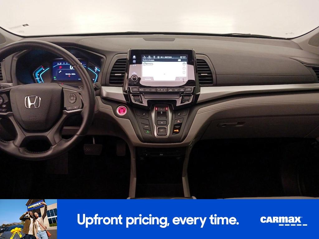 used 2018 Honda Odyssey car, priced at $27,998