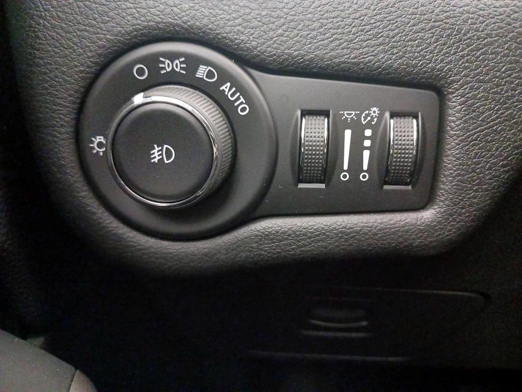 used 2019 Jeep Cherokee car, priced at $13,599