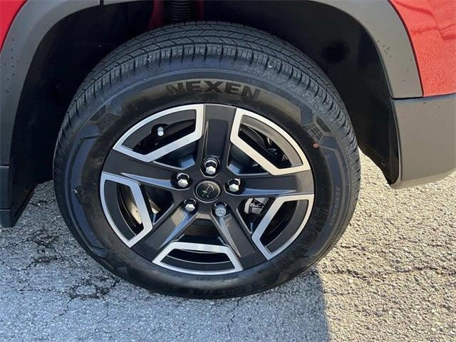 new 2026 Jeep Cherokee car, priced at $44,085