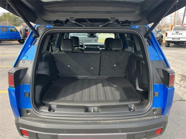 new 2026 Jeep Cherokee car, priced at $44,585