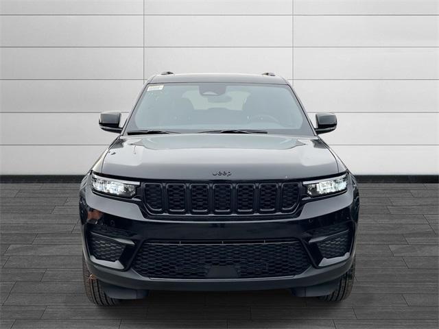 new 2025 Jeep Grand Cherokee car, priced at $40,085