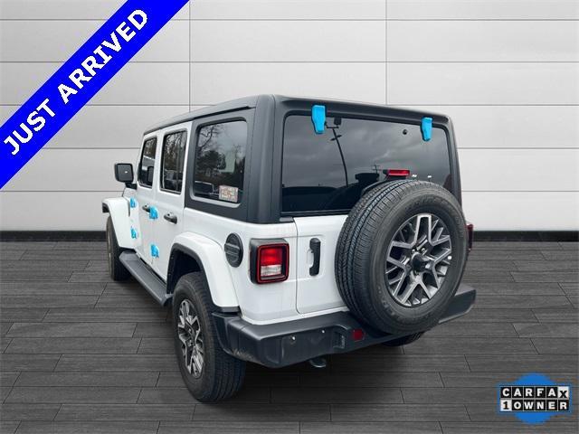 used 2022 Jeep Wrangler Unlimited car, priced at $32,244