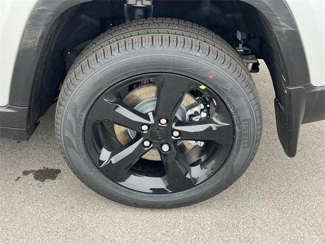 new 2025 Jeep Grand Cherokee L car, priced at $47,000