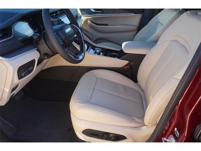 new 2023 Jeep Grand Cherokee car, priced at $46,602