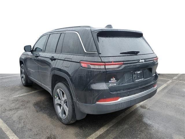 new 2025 Jeep Grand Cherokee car, priced at $45,745