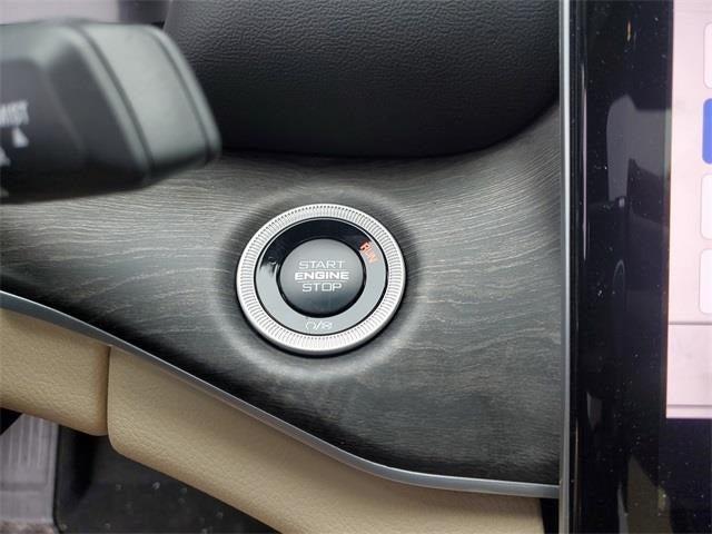 new 2025 Jeep Grand Cherokee car, priced at $45,745