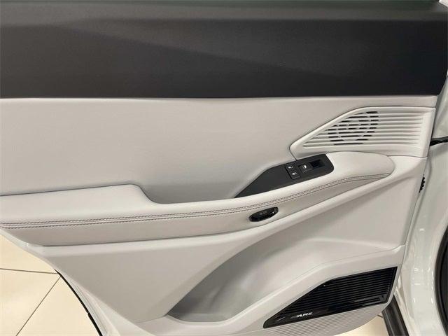 new 2026 Jeep Cherokee car, priced at $42,990