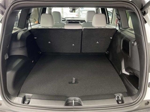 new 2026 Jeep Cherokee car, priced at $42,990