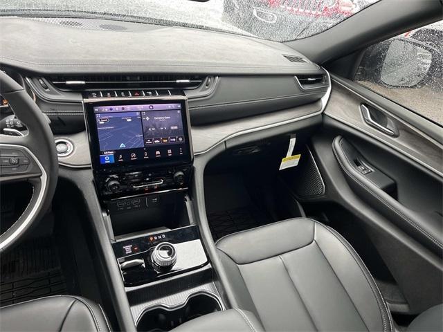 new 2025 Jeep Grand Cherokee L car, priced at $49,848