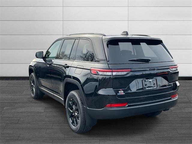 new 2025 Jeep Grand Cherokee car, priced at $38,125