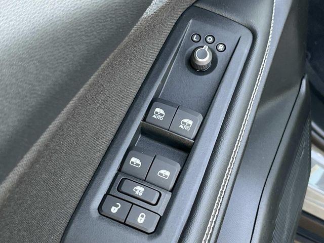 new 2026 Jeep Cherokee car, priced at $38,095