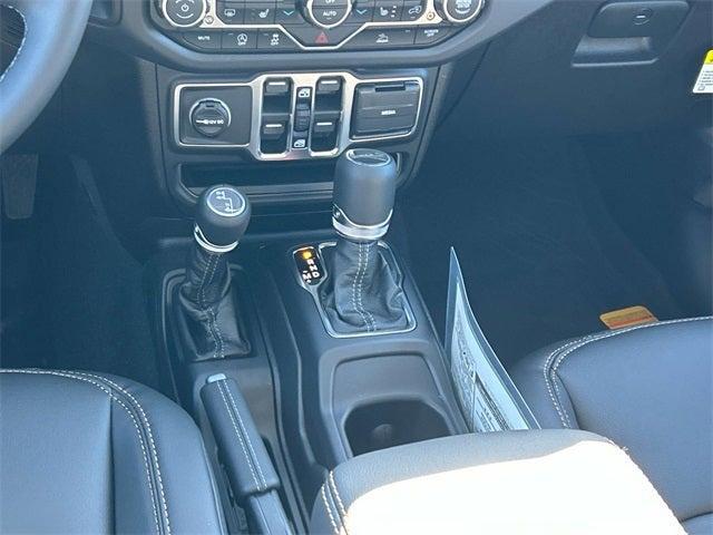 new 2026 Jeep Gladiator car, priced at $47,533