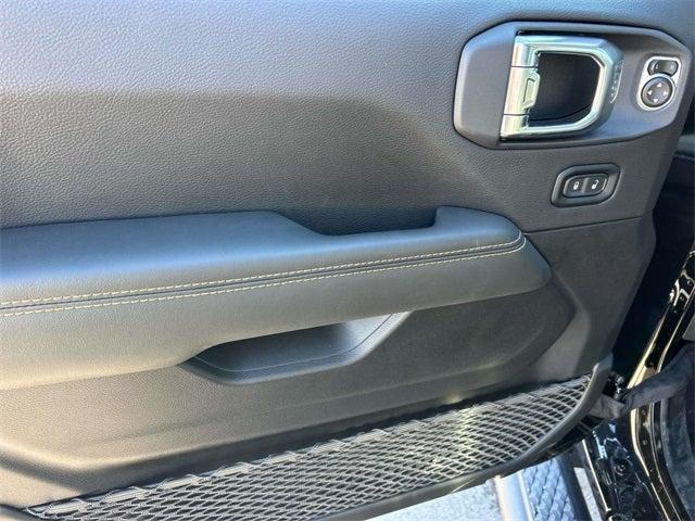 new 2026 Jeep Gladiator car, priced at $47,533