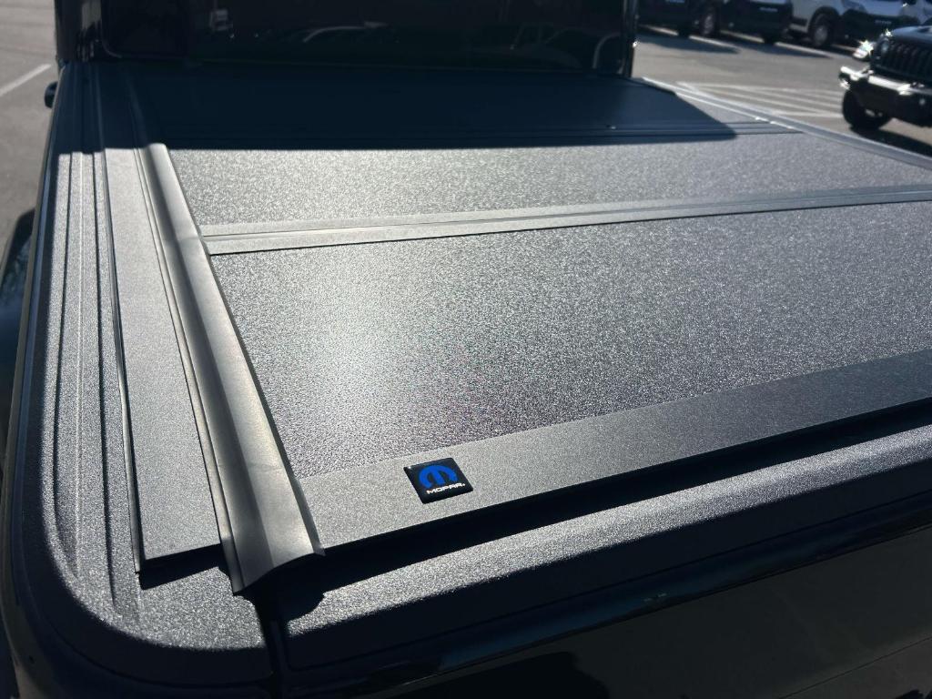 new 2026 Jeep Gladiator car, priced at $48,533