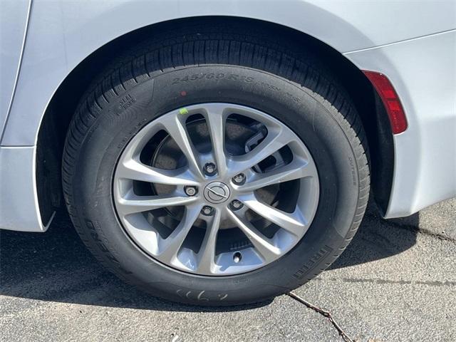 new 2026 Chrysler Pacifica car, priced at $42,513