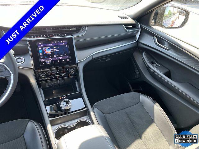 used 2024 Jeep Grand Cherokee car, priced at $35,993