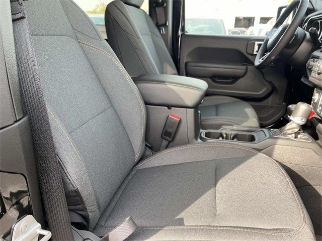 new 2026 Jeep Wrangler car, priced at $41,697