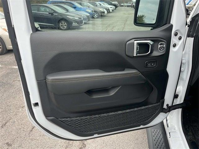 new 2026 Jeep Gladiator car, priced at $47,893