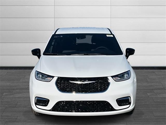 new 2026 Chrysler Pacifica car, priced at $42,029