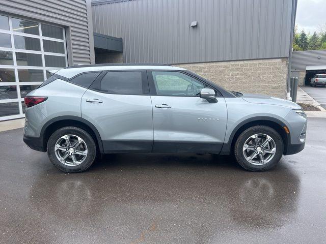 used 2024 Chevrolet Blazer car, priced at $30,412
