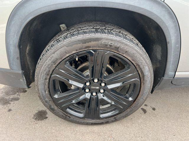 used 2024 GMC Acadia car, priced at $33,998