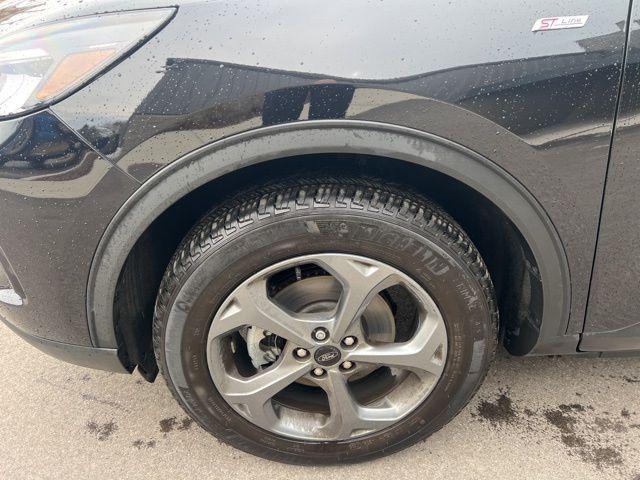 used 2025 Ford Escape car, priced at $25,481