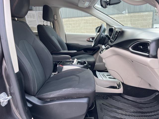 used 2018 Chrysler Pacifica car, priced at $8,988
