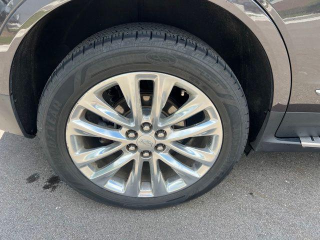 used 2018 Cadillac XT5 car, priced at $18,268