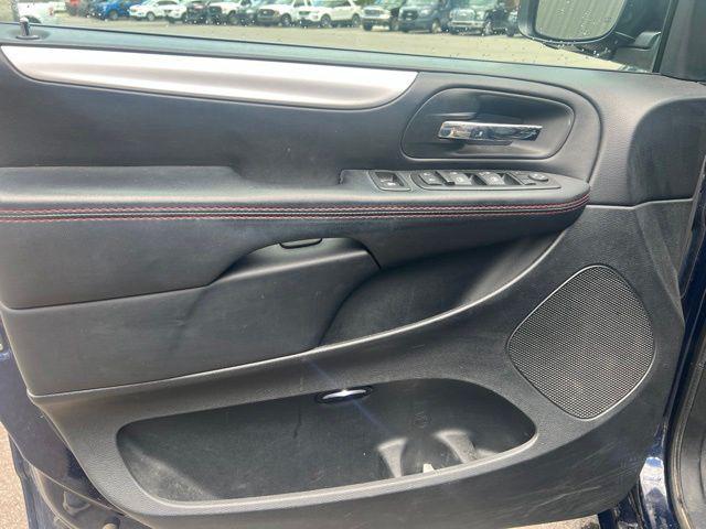 used 2015 Dodge Grand Caravan car, priced at $5,791