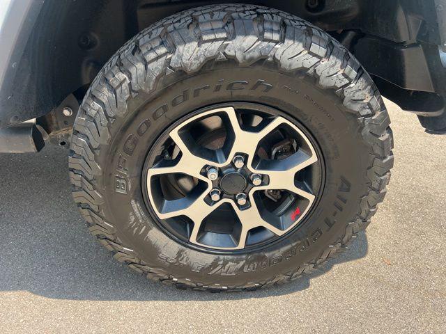 used 2020 Jeep Wrangler Unlimited car, priced at $32,292